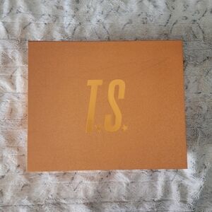 Taylor Swift The Life Of A Showgirl Cardigan BOX AND CD ONLY